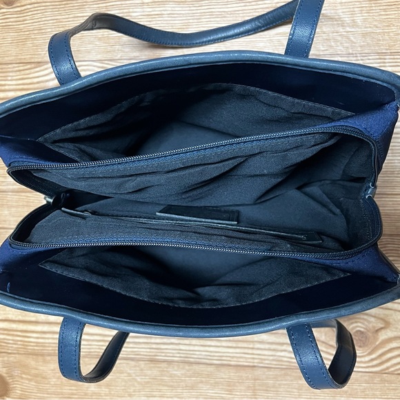 Vintage Coach Midnight Blue shoulder bag - Picture 4 of 9